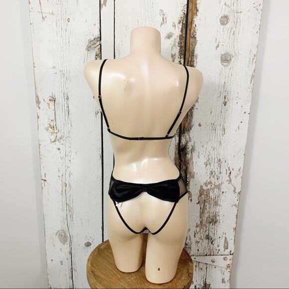 Victoria secret sexy velvet/mesh cutout teddy - Picture 2 of 8